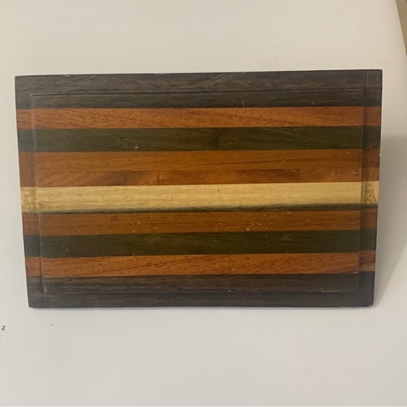 Gorgeous Marquetry Wood box with Red Velvet lining. MCM Pyramid style top - Picture 14 of 14